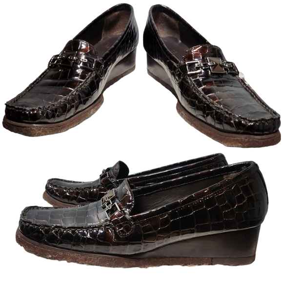 Stuart Weitzman Shoes - STUART WEITZMAN designer loafer 👞 shoes patented leather croc brown size 8.5